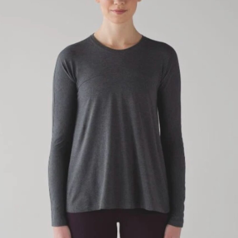 Lululemon Acadia Long Sleeve Pima Cotton Tee in Heathered Pitch Grey (size 6)
